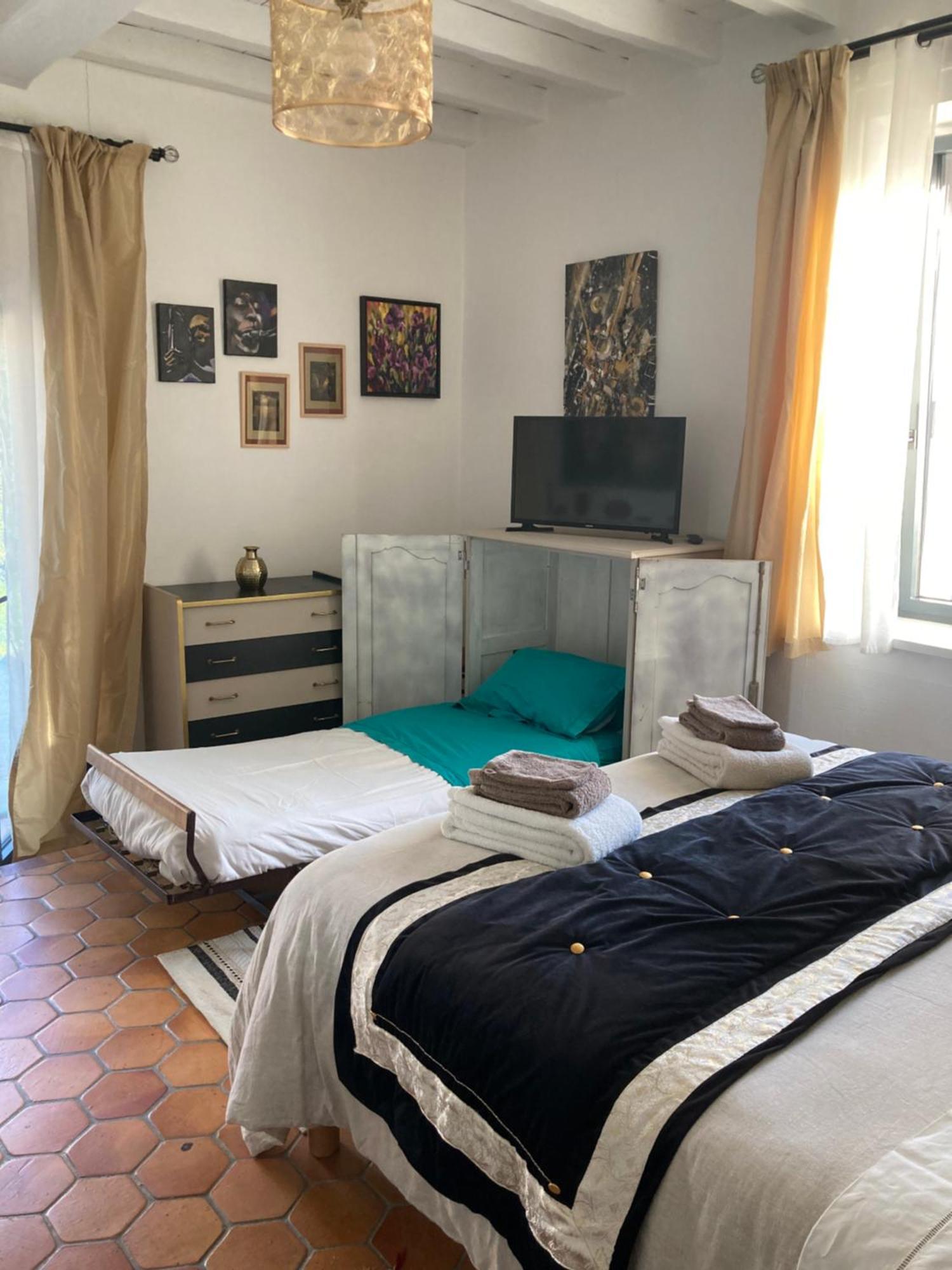 Chambre D'Hotes Les Roches Corme-Royal Extérieur photo